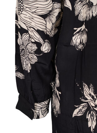 Zizzi Long floral viscose shirt, Black White AOP, Packshot image number 3