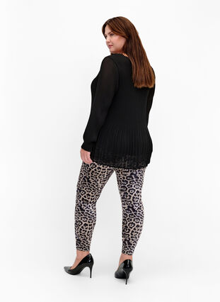 Zizzi Welurowe legginsy z nadrukiem w panterke, Leopard, Model image number 1