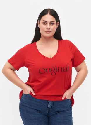 Zizzi Cotton t-shirt with text print and v-neck, Tango Red ORI, Model image number 0