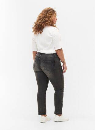 Zizzi Jeansy Emily o dopasowanym kroju z normalnym stanem, Dark Grey Denim, Model image number 1