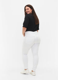 Super waskie jeansy Amy z wysokim stanem, White, Model