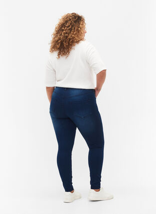 Zizzi Super waskie jeansy Amy z wysokim stanem, Blue Denim, Model image number 1