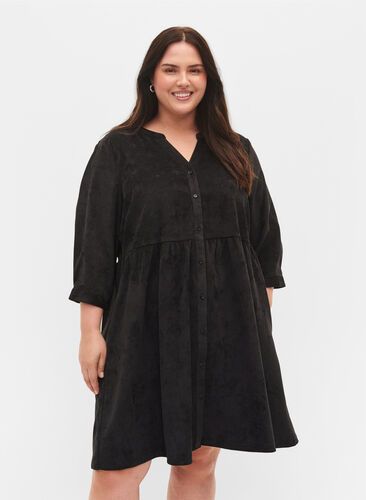 Zizzi Velvet dress with 3/4-length sleeves and buttons, Black, Model image number 0