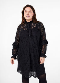 Krótka koronkowa sukienka z falbanami, Black, Model
