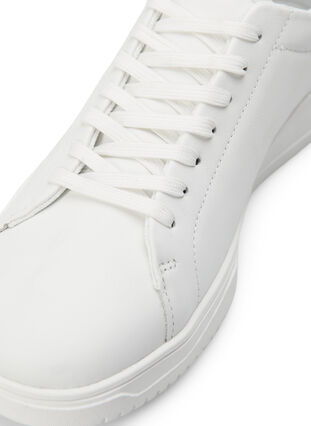 Zizzi Skórzane buty sportowe o szerokim kroju, White, Packshot image number 2