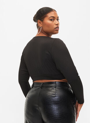 Zizzi Crop top with long sleeves, Black, Model image number 1