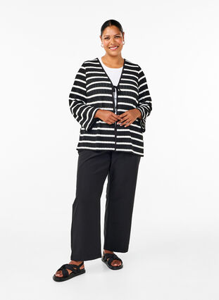 Zizzi Kardigan z wiazaniami, Black White stripe, Model image number 2