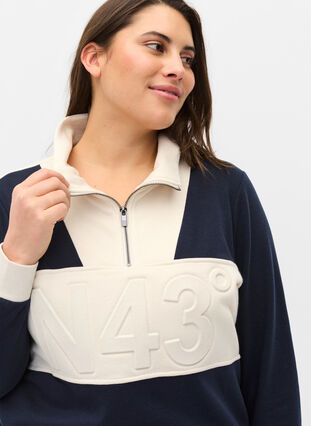 Zizzi Colour-block sweatshirt, Night Sky/Off White, Model image number 2