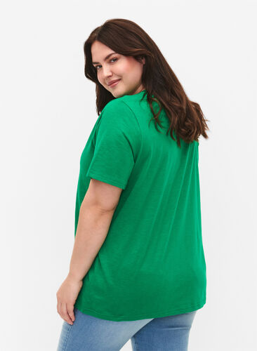 Zizzi Koszulka basic z krótkim rekawem i dekoltem w szpic, Jolly Green, Model image number 1