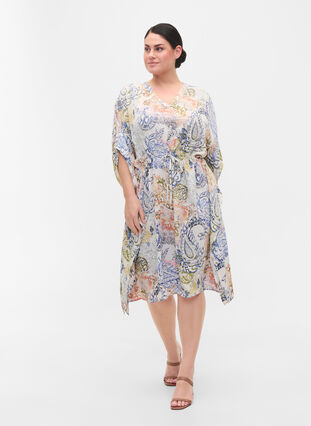 Zizzi Printed viscose dress with drawstring, White Paisley AOP, Model image number 2