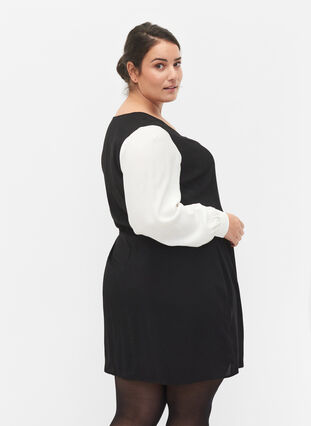 Zizzi Wiskozowa sukienka z dlugimi rekawami, Black w. Cloud D., Model image number 1