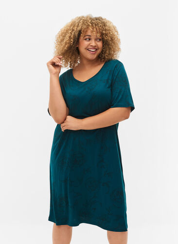 Zizzi Printed nightdress in viscose, Deep Teal Flower, Model image number 0