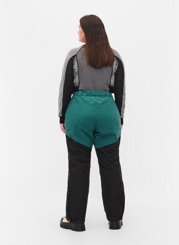 Zizzi Ski pants with pockets, Mallard Green Comb, Model image number 1