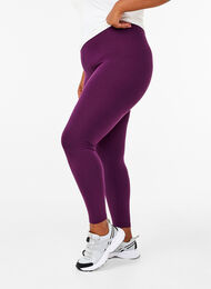 Legginsy basic z wiskozy, Potent Purple, Model