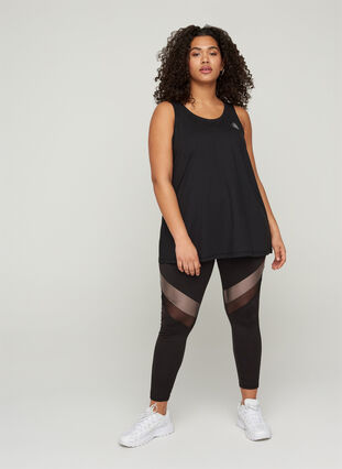 Zizzi Jednokolorowy sportowy top z okraglym dekoltem, Black, Model image number 2