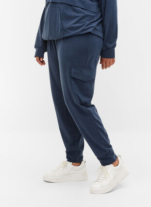 Zizzi Jogging bottoms with cargo pockets, Insignia Blue Mel. , Model image number 2