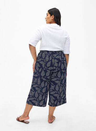 Zizzi Spodnie culotte z nadrukiem, Navy B. w. Dot Leaf, Model image number 1