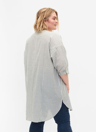 Zizzi Striped tunic with v neck and buttons, Balsam Green Stripe, Model image number 1